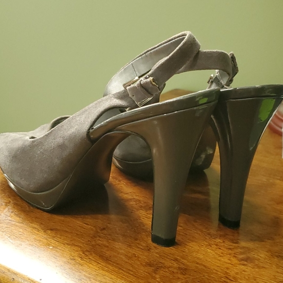 Shoes - Picture 3 of 3